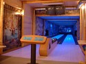 beleuchtete Bowlingbahn