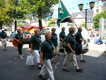 Singende Wanderer vor dem Rathaus zum 105. Deutschen Wandertag 