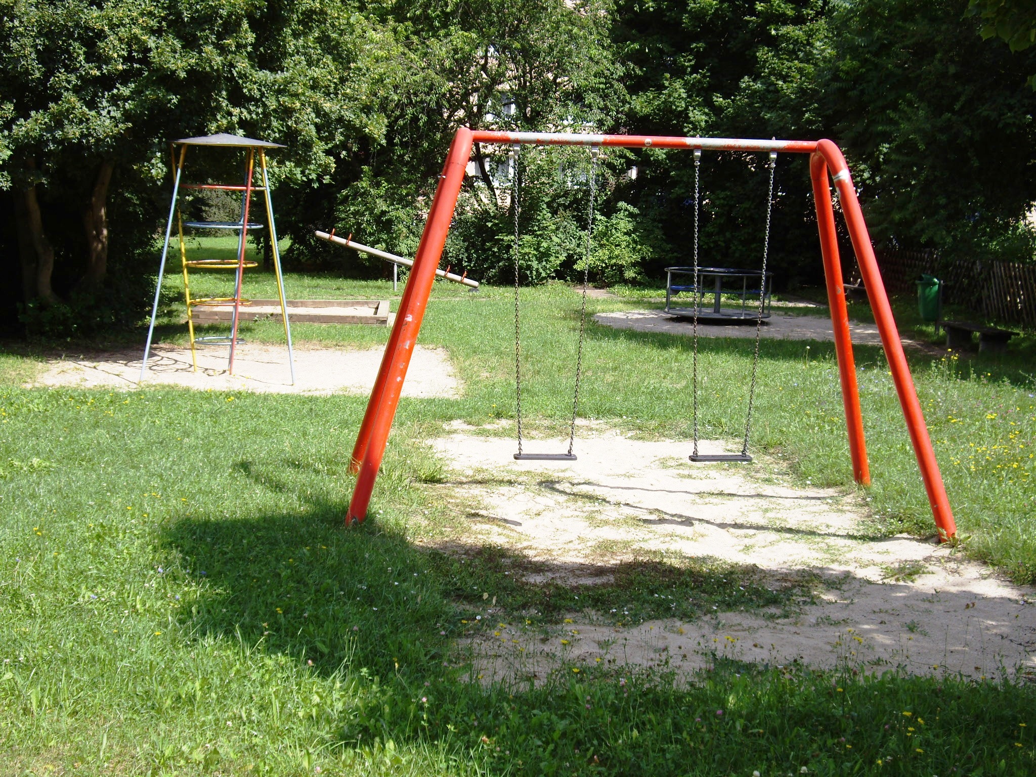 Spielplatz Albert-Schweitzer-Stra�e 21-23