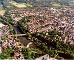 Luftbildaufnahme von der Stadt Saalfeld