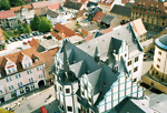 Luftbildaufnahme vom Saalfelder Rathaus