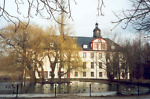 Blick vom Schlosspark auf das Saalfelder Schloss (Landratsamt)